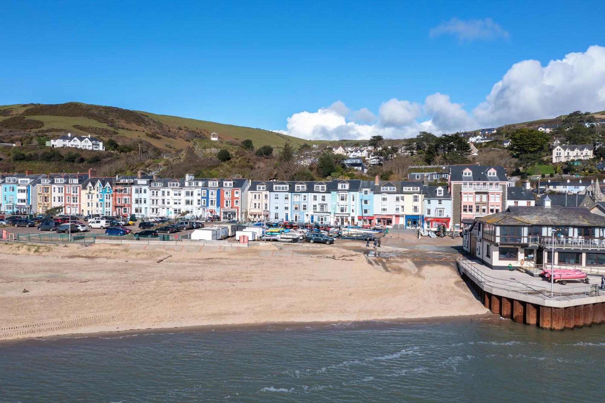 Popular Sea View Apartment Aberdyfi Luaran gambar